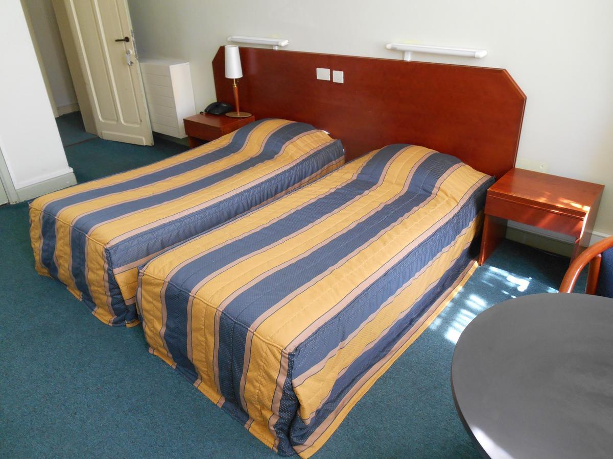Hotel Old Tom Υπρ Εξωτερικό φωτογραφία